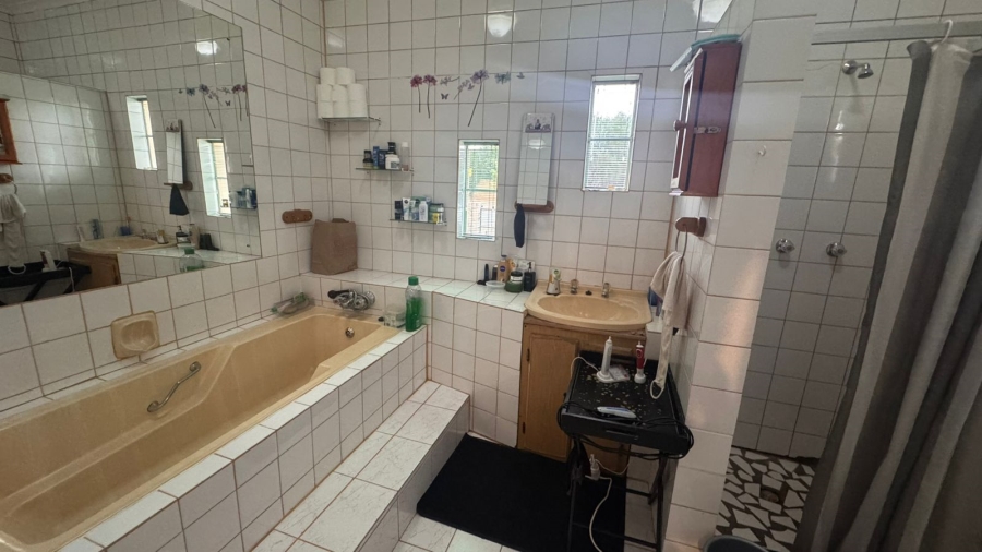 3 Bedroom Property for Sale in Beaconsfield Northern Cape